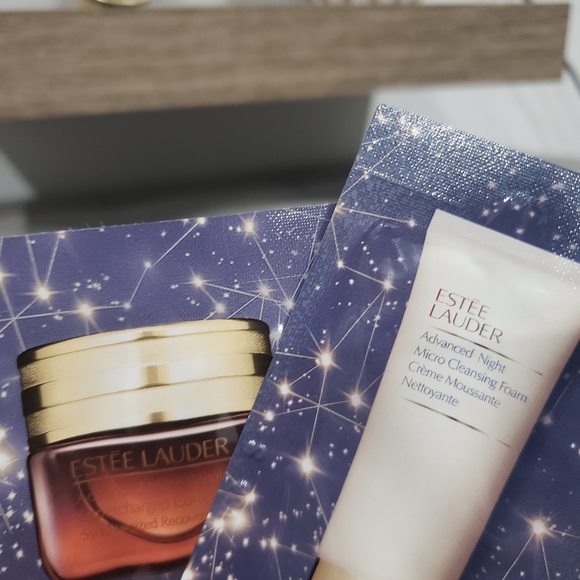 Estee lauder travel size serums. - Picture 4 of 4